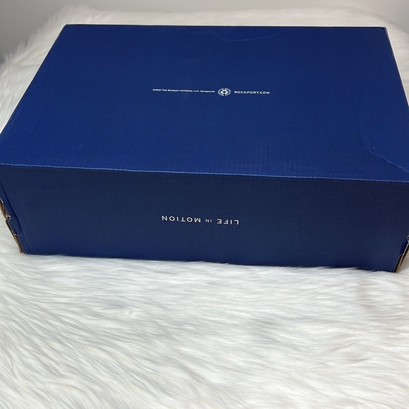 Rockport Empty Shoe Box Gift Box - Picture 2 of 11
